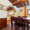 Отель Secluded Holiday Home In Bibbiano With Courtyard, фото 9