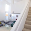Отель Miracle Mile Apartment, фото 1