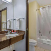 Отель Econo Lodge Inn & Suites Fairgrounds, фото 9