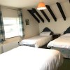 Отель Characteristic 6-bed Cottage on Exmoor, фото 4