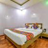 Отель OYO Rooms Prahlad Nagar Garden, фото 8