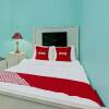 Отель OYO 92294 Amole Homestay Syariah, фото 15