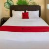 Отель RedDoorz @  Iodium Residence Cikarang, фото 5