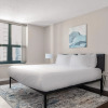 Отель Chicago | Modern 1BD/1BA River North Apartment, фото 11