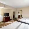 Отель Quality Inn & Suites, фото 37