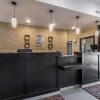 Отель Comfort Inn & Suites, фото 2