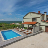 Отель Spacious Apartment in Pazin With Pool, фото 1