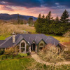Отель Wellington - Secluded Wine Country Estate w Gorgeous Mtn Views, фото 36