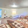 Отель Idaho Falls Townhome ~ 5 Mi to Tauthaus Park!, фото 25