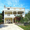 Отель Sea View Apartment Serene, Sleeps 7, фото 1