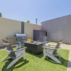 Отель Beautiful 3br4ba Amazing Location w Private Pool, фото 19