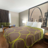 Отель Super 8 by Wyndham Eureka/Six Flags Nearby, фото 3