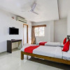 Отель OYO 79065 Gold Residency, фото 3