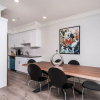 Отель Brand NEW Luxury 3bdr Townhome In Silver Lake, фото 11