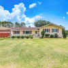 Отель Moncks Corner Home ~ 4 Mi to Lake Moultrie!, фото 18