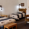 Отель Rocky Mountain Lodge, фото 2