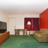 Отель Econo Lodge Inn and Suites, фото 6