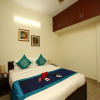 Отель OYO 10735 Cozee Stay, фото 7