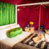 Отель Knights Glamping at Leeds Castle, фото 1