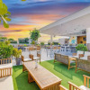 Отель Modern Resort Terrace- Up To 6 Near Beach, фото 20