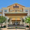 Отель Holiday Inn Express Hotel & Suites Six Flags West-Boerne в Берни