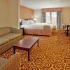 Отель Holiday Inn Express Hotel & Suites Kansas City - Grandview, an IHG Hotel, фото 3