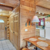 Отель Stunning Views - Amazing Mountain Views 2 Bedroom Cabin by RedAwning, фото 6