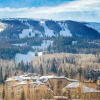 Отель Spacious Ski in, Ski out 3 Bedroom Vacation Rental Next to the Gondola Featuring Slopeside Heated Ou, фото 16