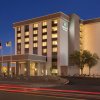 Отель Embassy Suites by Hilton El Paso в Эль-Пасо