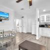 Отель Spectacular Ocean View Corner Apartment, фото 12