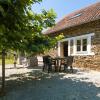 Отель Quaint Cottage in Aquitaine with Furnished Garden в Сен-Крепин