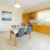 Отель NeSo - Peter's Flat steps to Beach with Great Views, фото 23