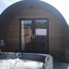 Отель Cheshire Glamping Pods во Фродшеме