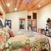 Отель Luxe Mountain Haven In The Heart Of Tahoe Donner 3 Bedroom Home, фото 4