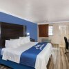 Отель Days Inn & Suites by Wyndham Braunig Lake, фото 12
