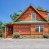 Отель Ern824 - Best Days - Great Location! Close To Town! 2 Bedroom Cabin by RedAwning, фото 14