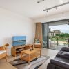 Отель Saltwater Suites - 1, 2 & 3 Bed Waterfront Apartments в Дарвине