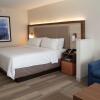 Отель Holiday Inn Express And Suites Marion, an IHG Hotel, фото 3