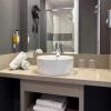 Отель Best Western Hotel Atlantys Zenith Nantes, фото 9