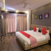 Отель OYO 13012 Hotel HR Greens, фото 5