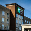 Отель Holiday Inn Express & Suites Spruce Grove - Stony Plain, an IHG Hotel, фото 1