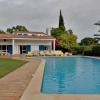 Отель Villa Quadradinhos 3Q 4-bedroom villa with Private Pool AC Short Walk to Praca, фото 1