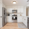 Отель Fully Renovated 3/2 Private Beachside Home 3 Bedroom Home, фото 3
