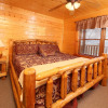 Отель Rising Eagle Lodge - Eight Bedroom Cabin, фото 28