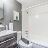 Отель Bright Cozy 1BR Apt w Netflix - Near Downtown, фото 7