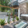 Отель The Carriage Suite Buyout by AvantStay 2 Home Buyout w 8bdr in Historic DT w Hot Tub, фото 15