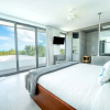 Отель Entire Villa in Long Bay Beach, фото 3