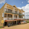 Отель Grand Holiday International Hotel в Мбараре