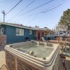 Отель Artsy Cottonwood Home w/ Hot Tub, Walk to Wineries, фото 14