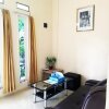 Отель Bakom Inn Syariah Ciawi - Bogor, Standard Double Room 2, фото 6